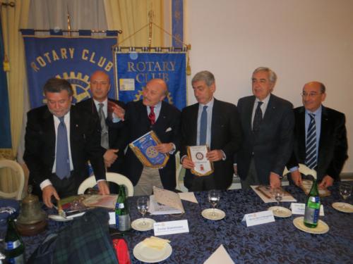 Interclub sul tema dell’immigrazione